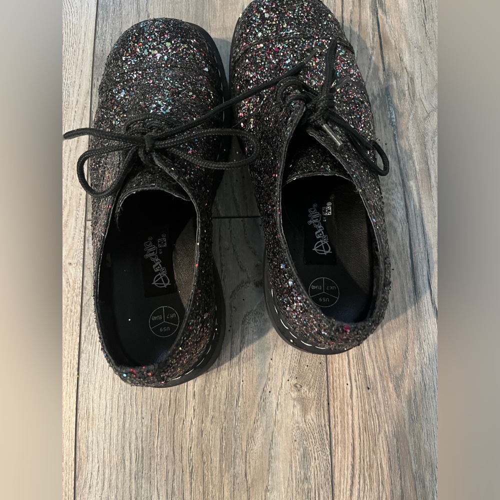 T. U. K. Anarchic Black Shoe w Sparkle Glitter Covered Size 9 US Women